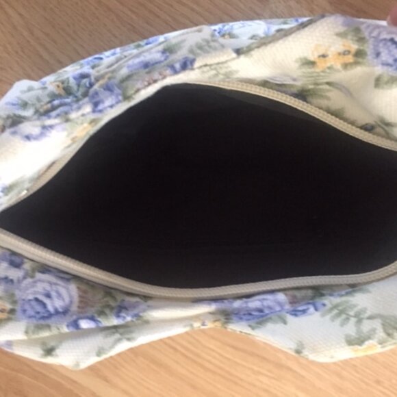 Purse - Picture 2 of 2